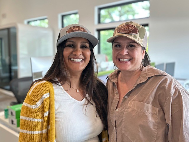 Sharmee and Liz in Sente hat